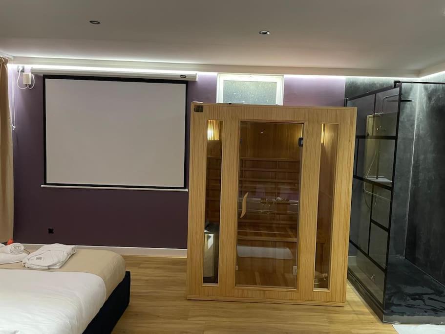 Le Cocon Des Granges - Suite Sauna Jaccuzi Spa Bonnieres-sur-Seine Exterior photo